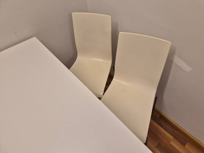 Ikea Melltorp Ruokapöytä ja 4 Tuolia