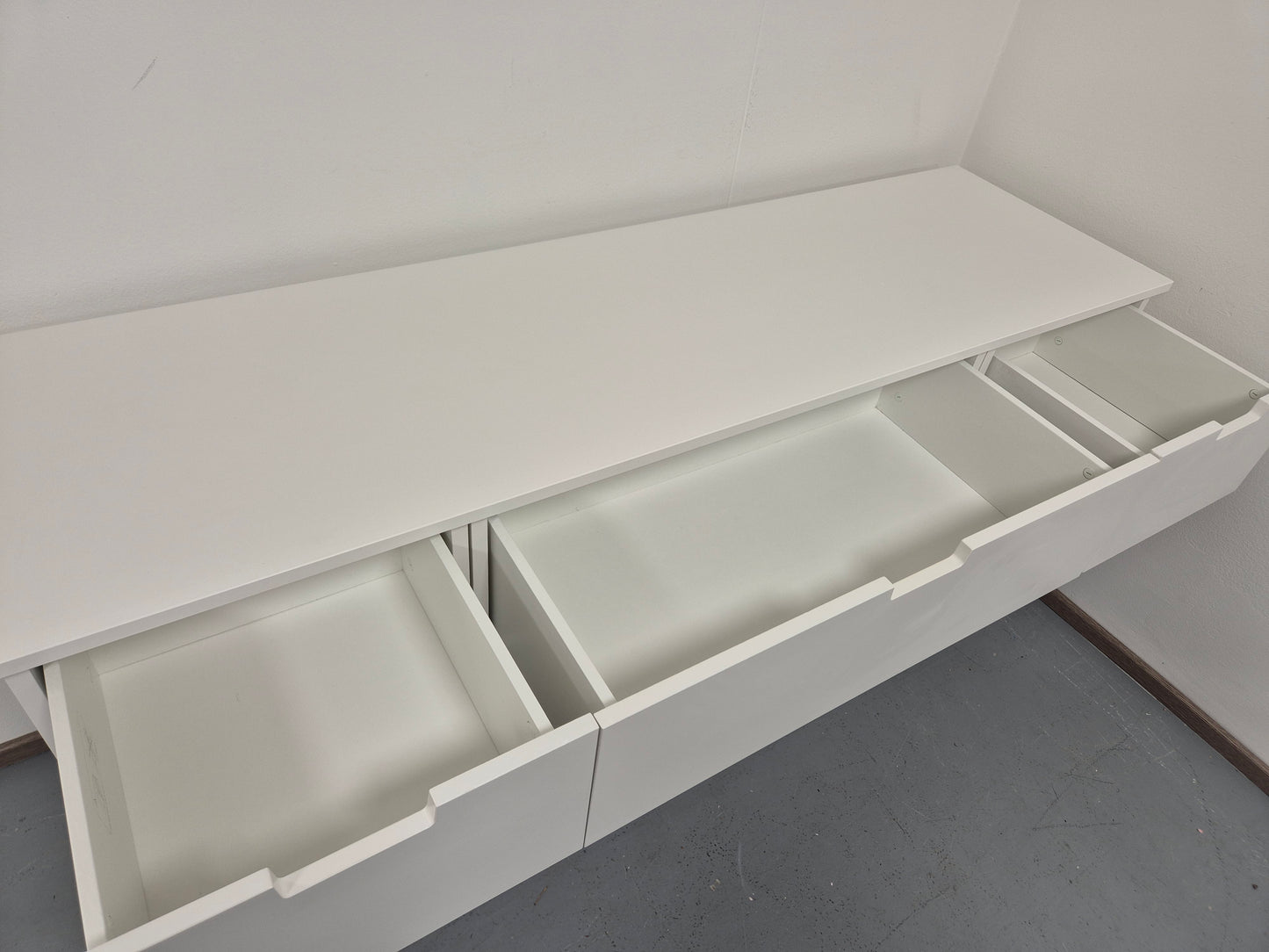 Ikea Malm Työpöytä