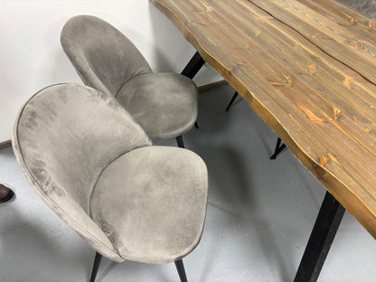 Veke Ruokapöytä ja 4 Tuolia