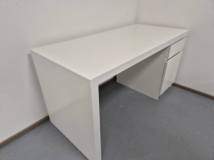 Ikea Malm Työpöytä