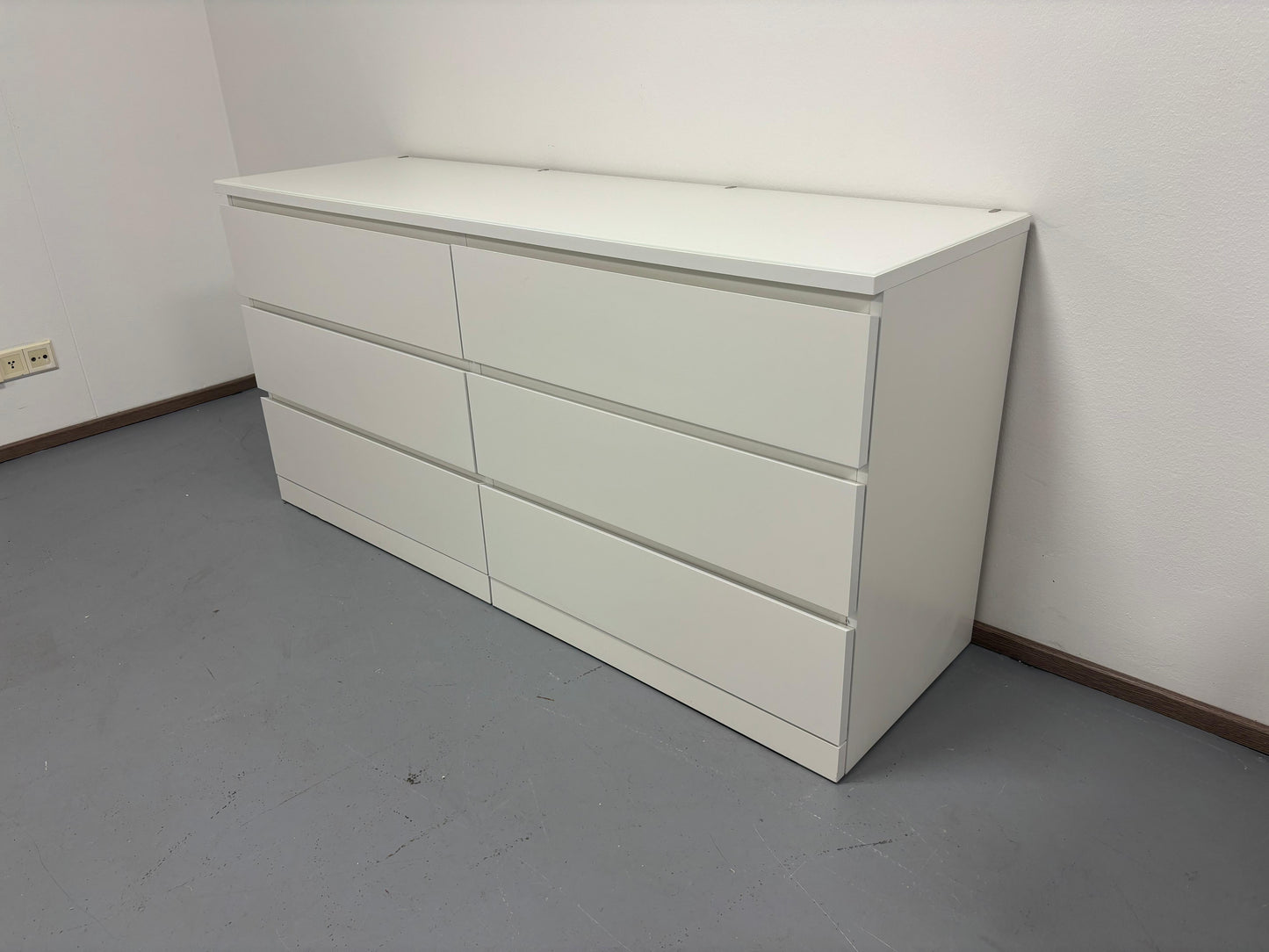 Ikea Malm Lipasto