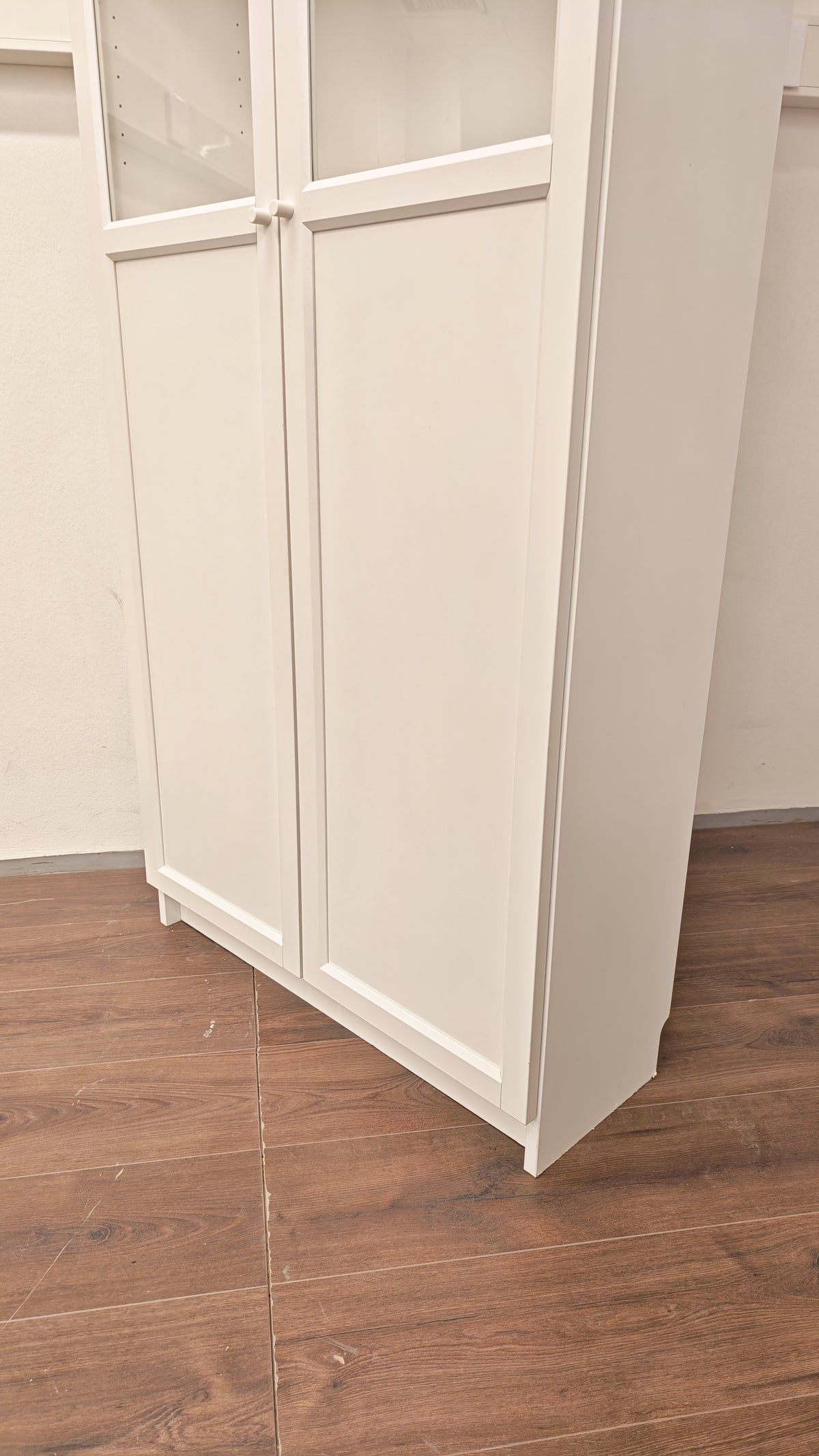 Ikea BILLY / OXBERG Kirjahylly+paneeli-/vitriiniovet, valkoinen, 80x30x202 cm Kalustori
