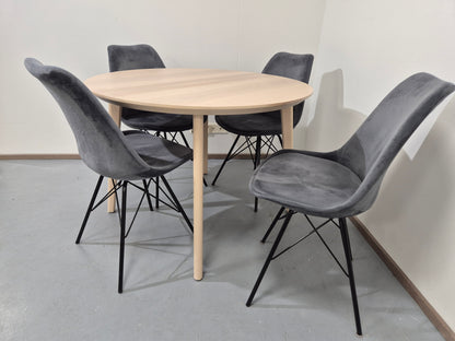 Ikea LISABO Ruokapöytä ja 4 tuolia