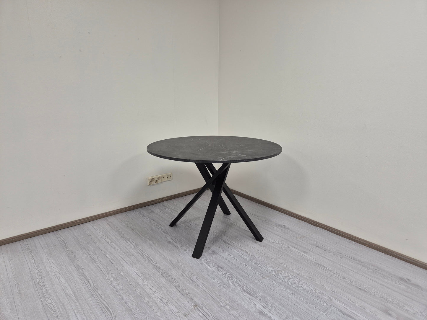 Ikea MARIEDAMM Pöytä Kalustori