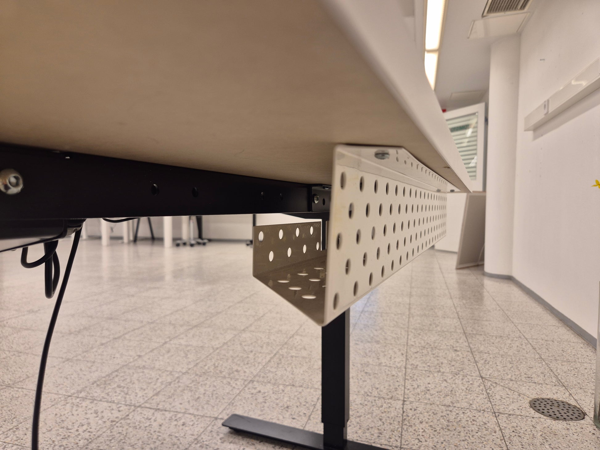 Sähköpöytä Kalustori