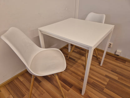 Ikea Melltrop Pöytä ja 2 Tuolia