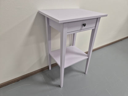 Ikea Hemnes Yöpöytä