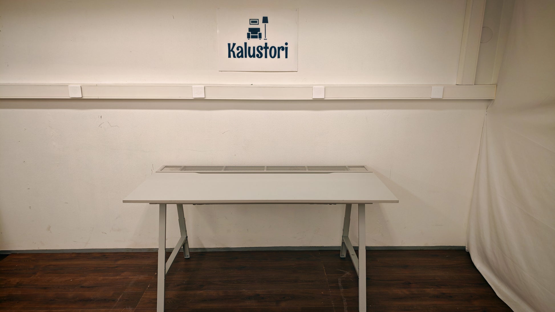 Ty Kalustori