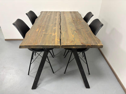 Veke Ruokapöytä ja 4 Tuolia