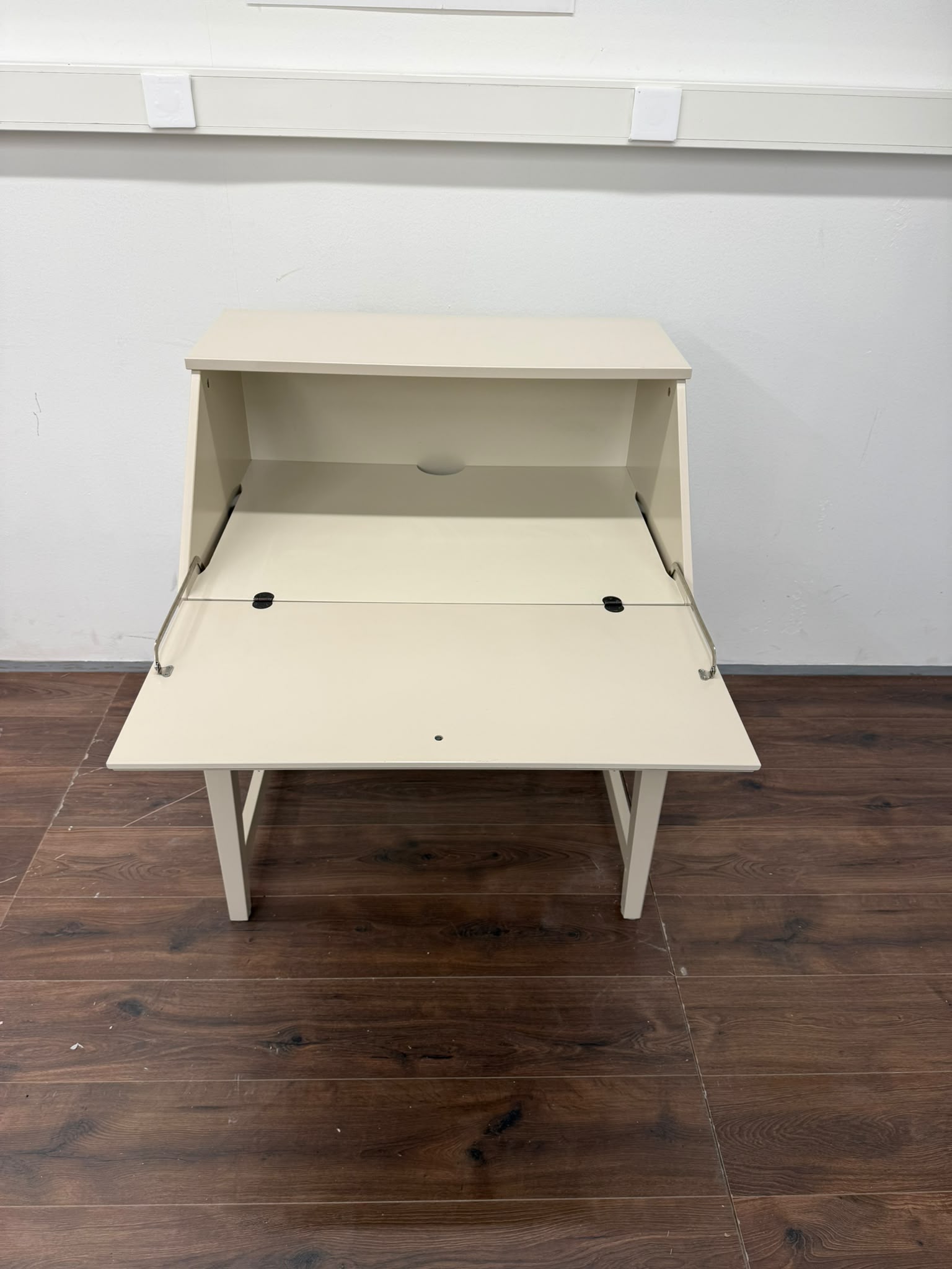 Ikea HEMNES Kirjoituspöytä 81x57 cm Kalustori