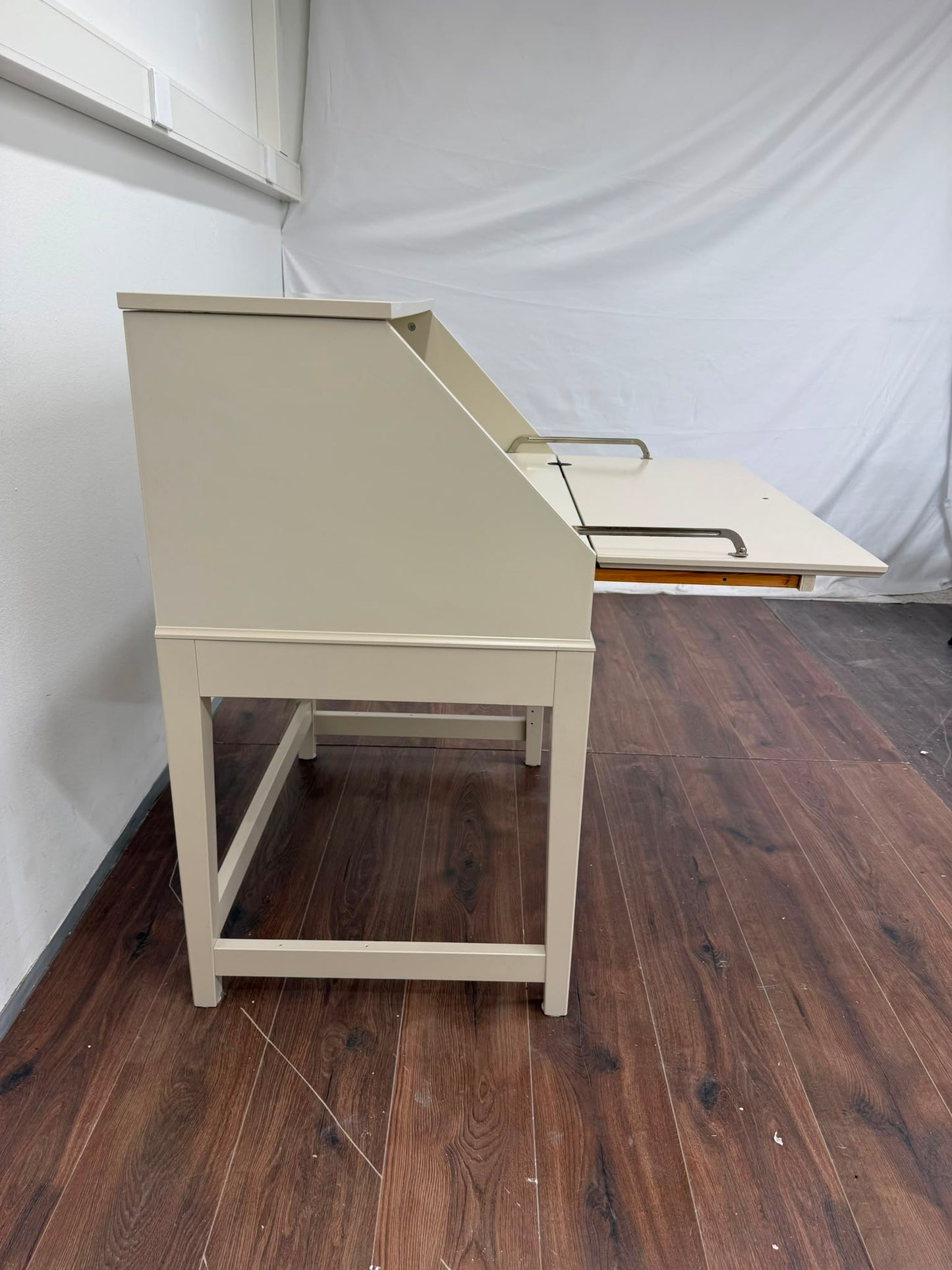 Ikea HEMNES Kirjoituspöytä 81x57 cm Kalustori